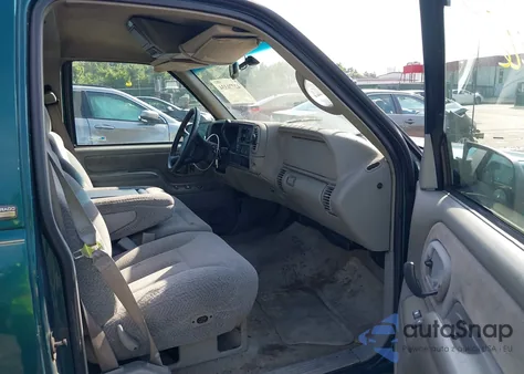 1998 Chevrolet C1500 Fleetside из США, поврежденный, VIN 1GCEC14W7WZ242760